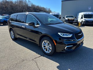 2026 Chrysler Pacifica SELECT AWD in Saint John, New Brunswick - 3 - w320h240cpx