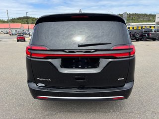 2027 Chrysler Pacifica SELECT AWD in Saint John, New Brunswick - 6 - w320h240cpx