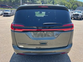 Chrysler Pacifica SELECT 2027 à Saint John, Nouveau-Brunswick - 6 - w320h240cpx