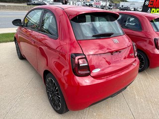 Fiat 500e (RED) Edition 2025 à Saint John, Nouveau-Brunswick - 5 - w320h240cpx
