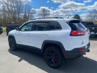 2015  Cherokee TRAILHAWK in Sussex, New Brunswick - 3 - w320h240cpx