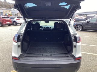 Jeep CHEROKEE ALTITUDE 2023 à Saint John, Nouveau-Brunswick - 6 - w320h240cpx