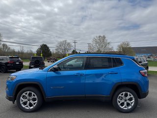 2025 Jeep Compass NORTH in Sussex, New Brunswick - 2 - w320h240cpx