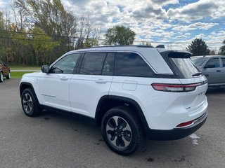 2023  Grand Cherokee 4xe 4XE in Sussex, New Brunswick - 3 - w320h240cpx