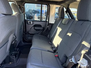 Jeep Wrangler 4-Door WILLYS 2027 à Saint John, Nouveau-Brunswick - 6 - w320h240cpx