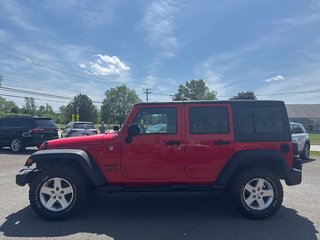 2015 Jeep Wrangler Unlimited Sport in Sussex, New Brunswick - 2 - w320h240cpx