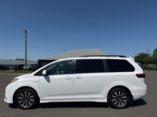 2019 Toyota Sienna AWD LE in Sussex, New Brunswick - 2 - w320h240cpx