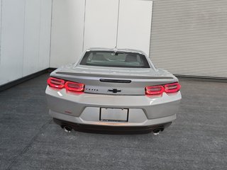 2019 Chevrolet Camaro CAMARO // 1LT // 4 CYLINDRES in Sherbrooke, Quebec - 3 - w320h240cpx
