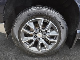 Chevrolet Silverado 1500 LT CREW CAB 4X4 // BOITE LONGUE 2023 à Sherbrooke, Québec - 6 - w320h240cpx