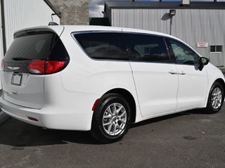 2024  Grand Caravan SXT in Sherbrooke, Quebec - 4 - w320h240cpx