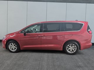 2024 Chrysler Grand Caravan SXT STOW AND GO // ENSEMBLE SÉCURITÉ in Sherbrooke, Quebec - 5 - w320h240cpx