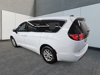 Chrysler Grand Caravan SXT 2027 à St-Jean-Sur-Richelieu, Québec - 4 - w320h240cpx