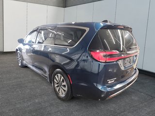 2023 Chrysler Pacifica Hybrid TOURING L in Sherbrooke, Quebec - 4 - w320h240cpx