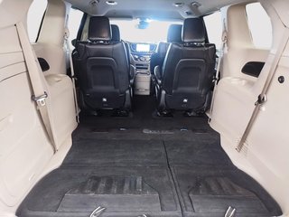 2023 Chrysler Pacifica Hybrid TOURING L in Sherbrooke, Quebec - 6 - w320h240cpx