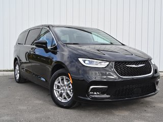 Chrysler Pacifica TOURING L 2024 à St-Jean-Sur-Richelieu, Québec - 2 - w320h240cpx