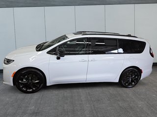 2025 Chrysler Pacifica LIMITED // 3.6L // 9 VITESSES in Sherbrooke, Quebec - 5 - w320h240cpx