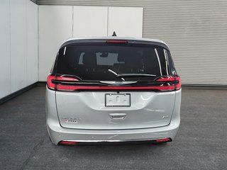 Chrysler PACIFICA SELECT AWD 2026 à Sherbrooke, Québec - 3 - w320h240cpx