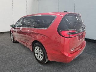 Chrysler Pacifica SELECT AWD 2026 à St-Jean-Sur-Richelieu, Québec - 4 - w320h240cpx