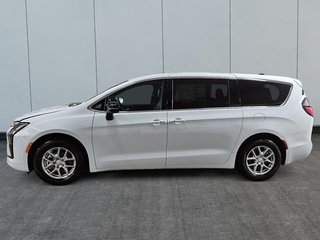 2027 Chrysler Pacifica SELECT in St-Jean-Sur-Richelieu, Quebec - 5 - w320h240cpx