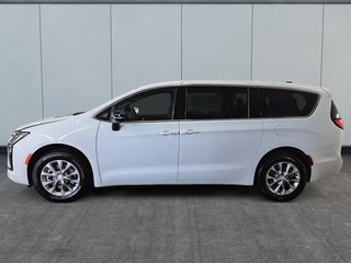 2027 Chrysler Pacifica SELECT AWD in Sherbrooke, Quebec - 5 - w320h240cpx