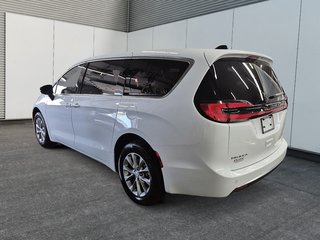2027 Chrysler Pacifica SELECT AWD in Sherbrooke, Quebec - 4 - w320h240cpx