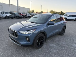 2024 Ford Escape PHEV  ENSEMBLE NOIR NAVIGATION in Sherbrooke, Quebec - 3 - w320h240cpx