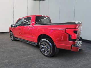 Ford F-150 Lightning XLT 4X4 // BAS KM ! 2023 à Sherbrooke, Québec - 5 - w320h240cpx