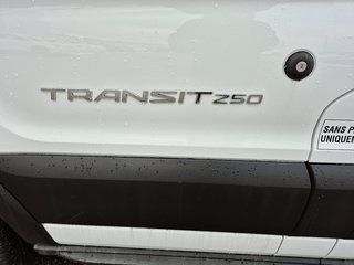 2023 Ford TRANSIT CUTAWAY T250 12 PIEDS // BOÎTE EN ALUMINIUM in Sherbrooke, Quebec - 6 - w320h240cpx