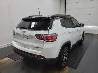 Jeep Compass LIMITED 4X4 2024 à Sherbrooke, Québec - 4 - w320h240cpx