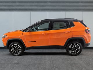 Jeep Compass TRAILHAWK 2026 à St-Jean-Sur-Richelieu, Québec - 5 - w320h240cpx