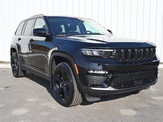 2024  Grand Cherokee LIMITED in Sherbrooke, Quebec - 2 - w320h240cpx