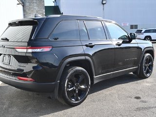 2024  Grand Cherokee LIMITED in Sherbrooke, Quebec - 3 - w320h240cpx