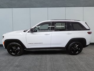 2026 Jeep Grand Cherokee ALTITUDE in St-Jean-Sur-Richelieu, Quebec - 5 - w320h240cpx