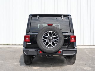 2024  WRANGLER 4-Door SAHARA in St-Jean-Sur-Richelieu, Quebec - 5 - w320h240cpx