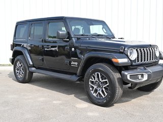 WRANGLER 4-Door SAHARA 2024 à St-Jean-Sur-Richelieu, Québec - 3 - w320h240cpx