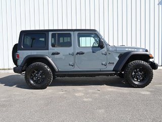 WRANGLER 4-Door WILLYS 2024 à St-Jean-Sur-Richelieu, Québec - 4 - w320h240cpx