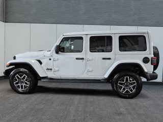 2025 Jeep WRANGLER 4-Door SAHARA in Sherbrooke, Quebec - 5 - w320h240cpx