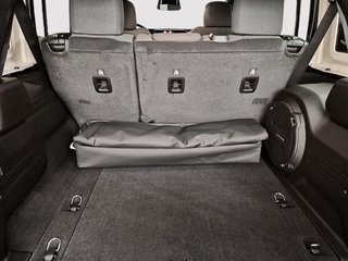 Jeep Wrangler 4-Door SPORT S 2026 à St-Jean-Sur-Richelieu, Québec - 6 - w320h240cpx