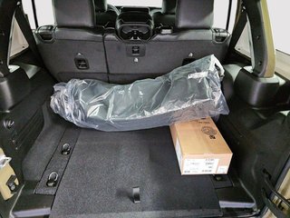 2026 Jeep Wrangler 4-Door SAHARA in St-Jean-Sur-Richelieu, Quebec - 6 - w320h240cpx