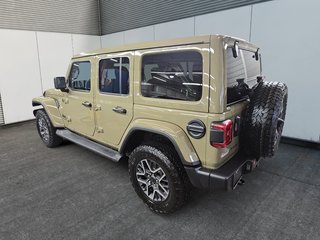 2026 Jeep Wrangler 4-Door SAHARA in St-Jean-Sur-Richelieu, Quebec - 4 - w320h240cpx