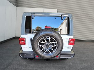 2026 Jeep Wrangler 4-Door SAHARA in St-Jean-Sur-Richelieu, Quebec - 3 - w320h240cpx