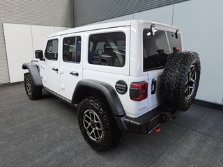 2027 Jeep Wrangler 4-Door RUBICON in St-Jean-Sur-Richelieu, Quebec - 4 - w320h240cpx