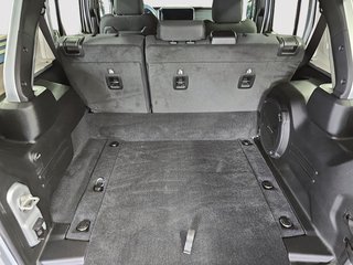 Jeep Wrangler 4xe RUBICON 4XE // SKY ONE-TOUCH // WINCH 2024 à Sherbrooke, Québec - 6 - w320h240cpx