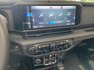 2024 Jeep Wrangler 4xe HIGH ALTITUDE 4XE // SKY ONE-TOUCH // CUIR in St-Jean-Sur-Richelieu, Quebec - 6 - w320h240cpx