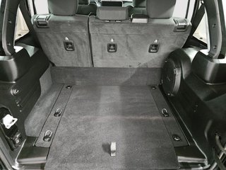 2024 Jeep Wrangler 4xe RUBICON 4XE 4X4 // 2 TOITS in Sherbrooke, Quebec - 6 - w320h240cpx