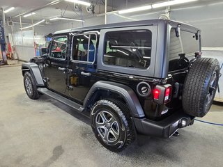 Jeep Wrangler Unlimited Sport 2021 à Sherbrooke, Québec - 4 - w320h240cpx