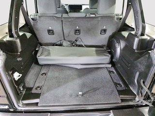 Jeep Wrangler Sahara 2024 à Sherbrooke, Québec - 6 - w320h240cpx