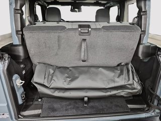 2026 Jeep Wrangler WILLYS in St-Jean-Sur-Richelieu, Quebec - 6 - w320h240cpx