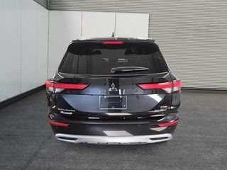 Mitsubishi Outlander PHEV SEL // OUTLANDER // PHEV 2023 à Sherbrooke, Québec - 3 - w320h240cpx