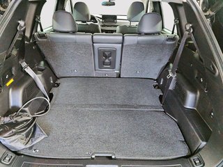 Mitsubishi Outlander PHEV SEL // OUTLANDER // PHEV 2023 à Sherbrooke, Québec - 6 - w320h240cpx